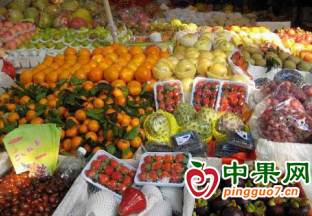 春節過后水果價格回落 ()
